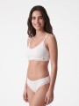 VEDETINA LURI BLANCO