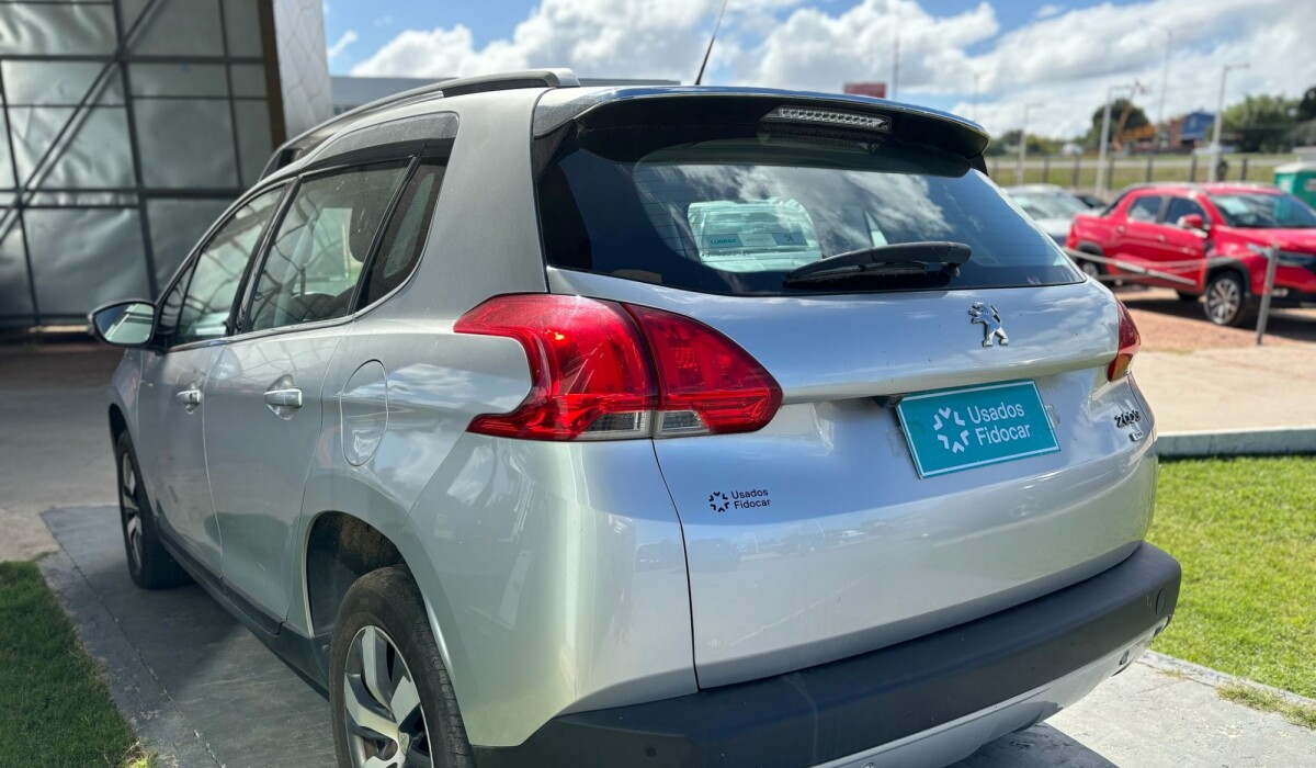 Peugeot 2008 1,6 Griffe - 2017 Peugeot 2008 1,6 Griffe - 2017