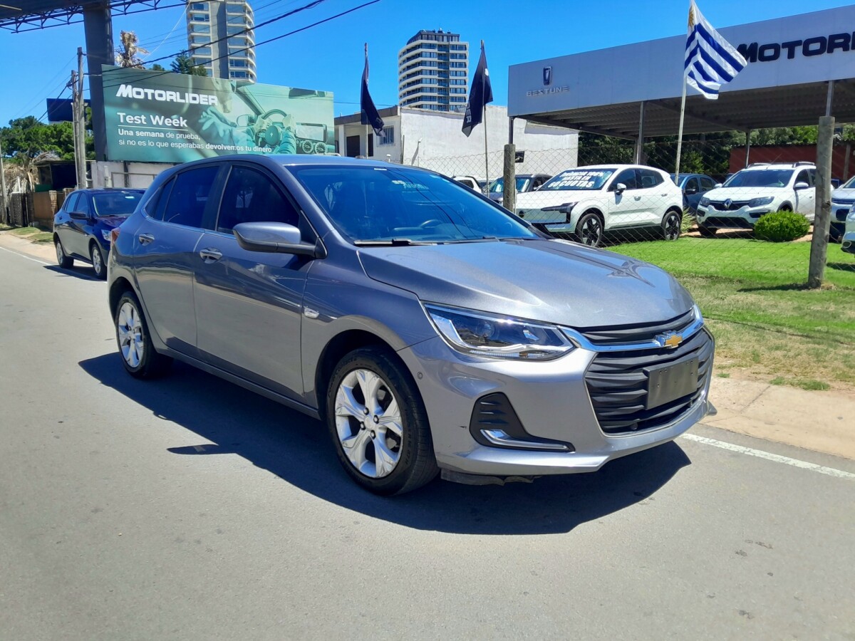 Chevrolet Onix Premier 1.0T AT| Permuta / Financia Chevrolet Onix Premier 1.0T AT| Permuta / Financia