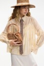 CAMISA DELICADA Manteca