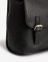 Mochilas Urbanas Mochila Con Solapa Negra - Negro