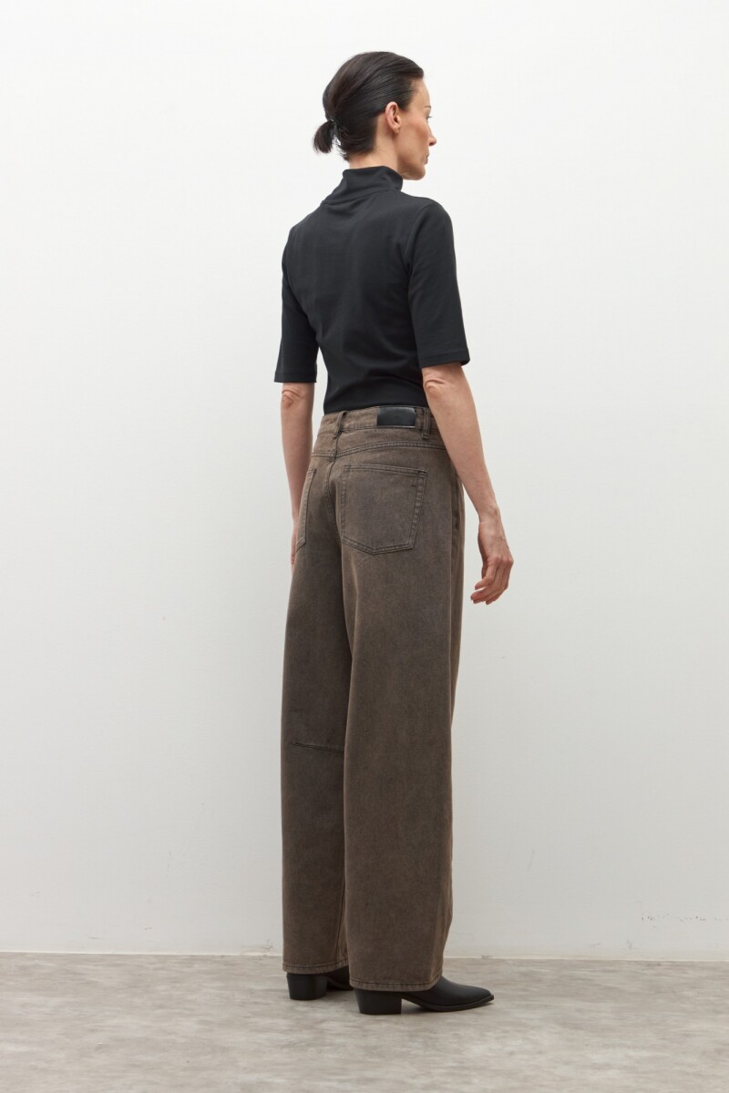 Jean barrel Etta chocolate