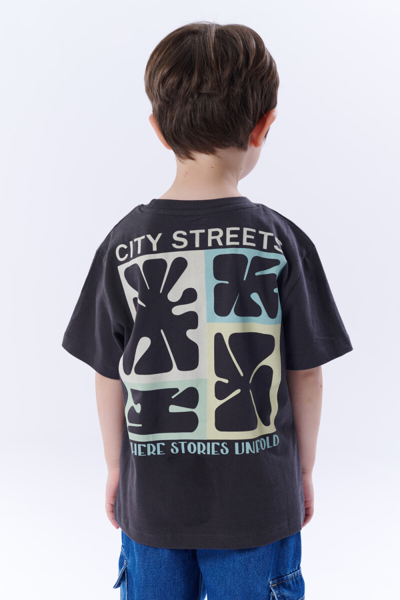 Remera Manga Corta Estampa Gris Oscuro