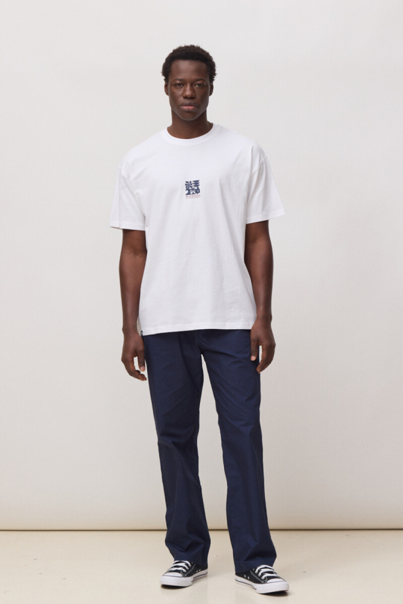 Camiseta Glance White