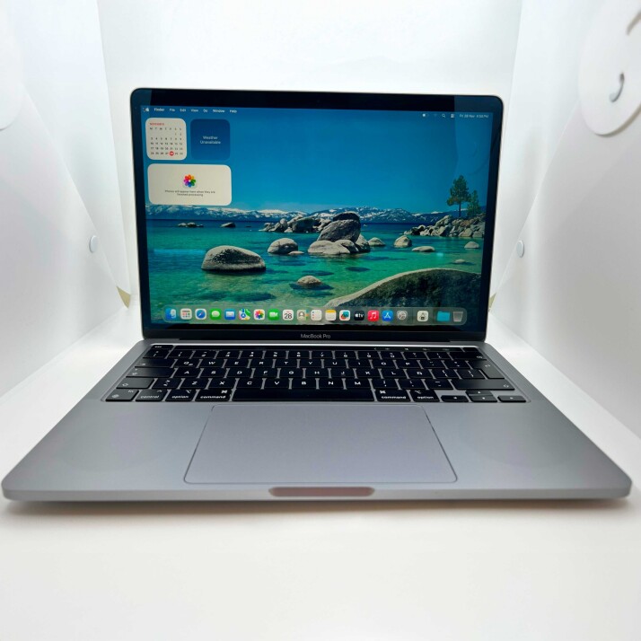 MacBook Pro 13'' 2022 M2 - 16GB RAM 512GB SSD MacBook Pro 13'' 2022 M2 - 16GB RAM 512GB SSD