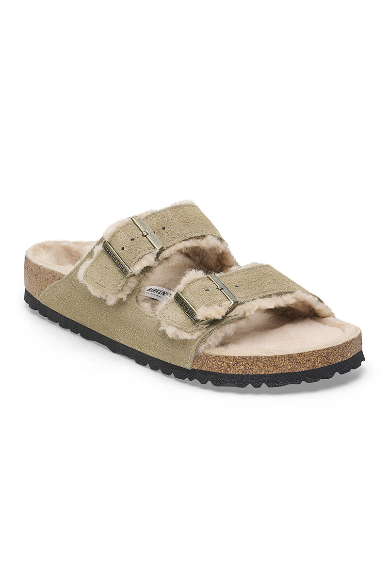 Sandalia Arizona Shearling Leve - Regular - Taupe 