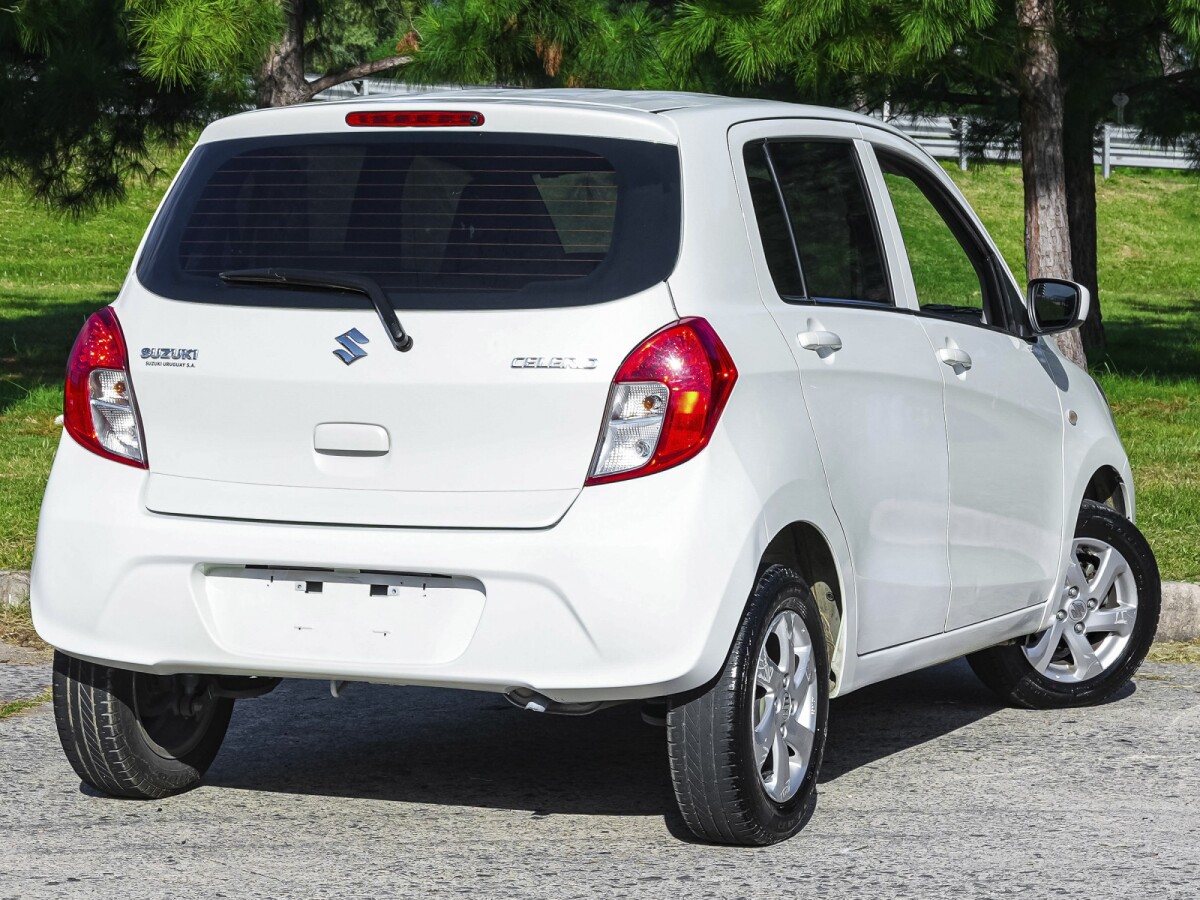 Suzuki Celerio 1.0 GL con Ficha Oficial | Permuta / Financia Suzuki Celerio 1.0 GL con Ficha Oficial | Permuta / Financia