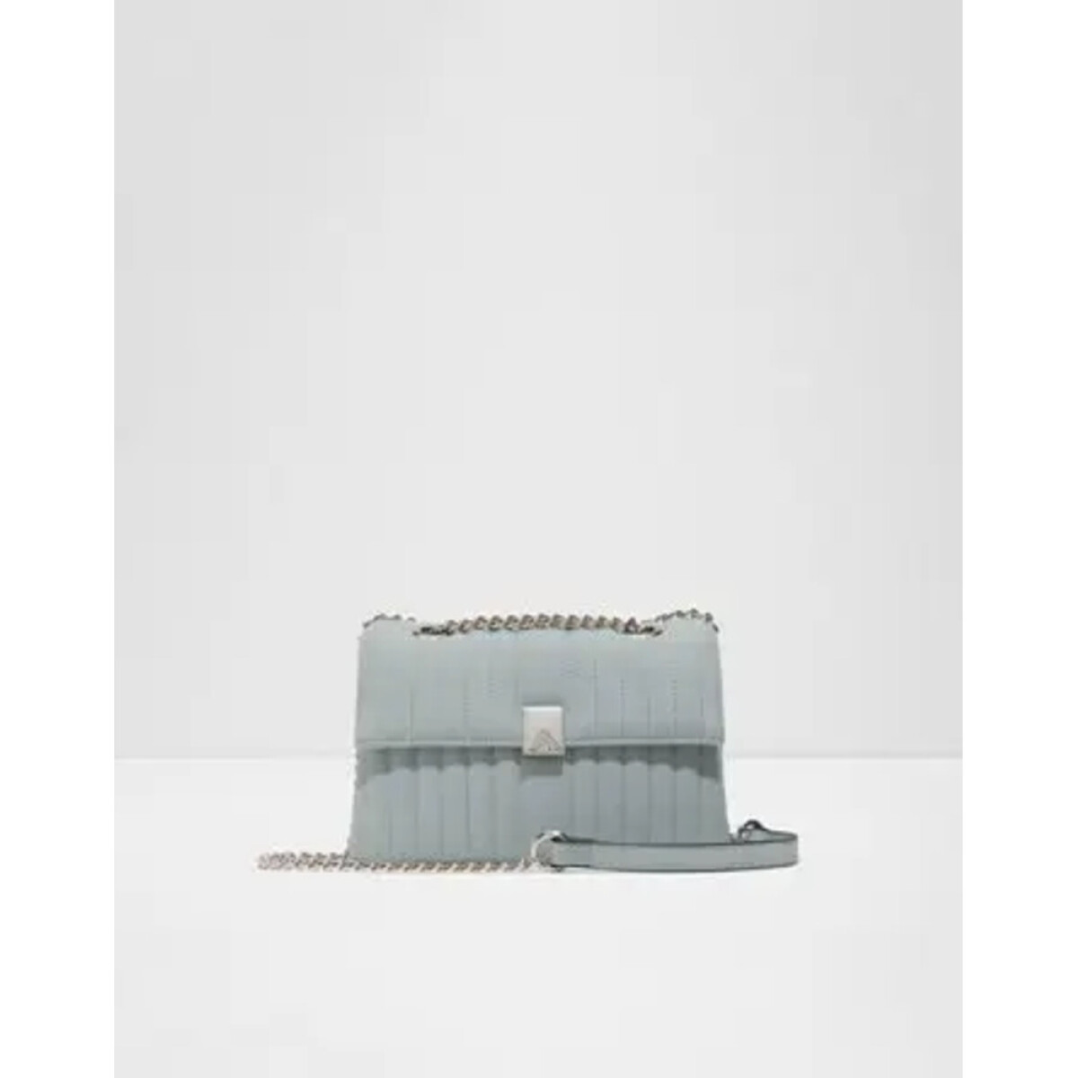 BURMIS BLUE SYNTHETIC - Bluette 