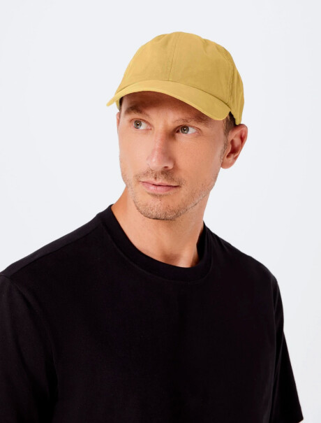 GORRO UNISSEX AMARILLO