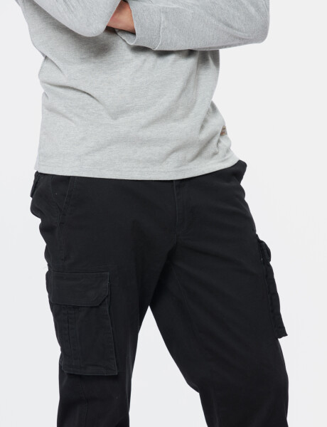 PANTALÓN CARGO Negro