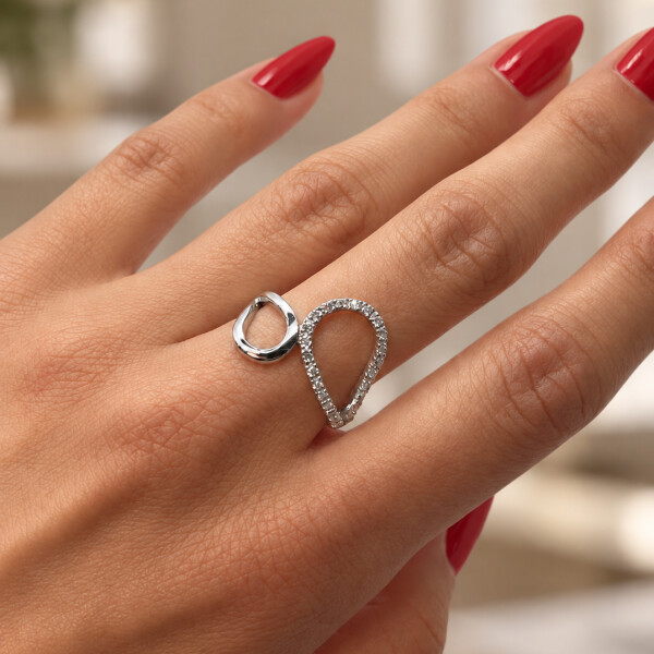 Anillo Nita de Oro Blanco 18k con Brillantes. Anillo Nita de Oro Blanco 18k con Brillantes.