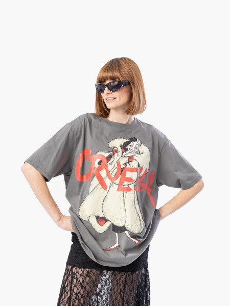 REMERA FASHION CRUELLA GRIS CLARO
