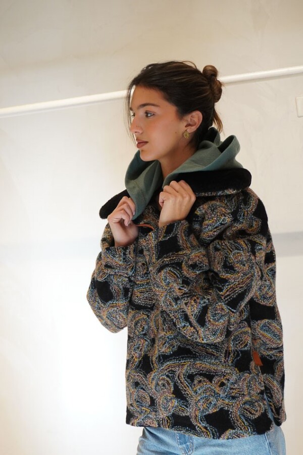 Buzo Crazy Bear Negro / Celeste