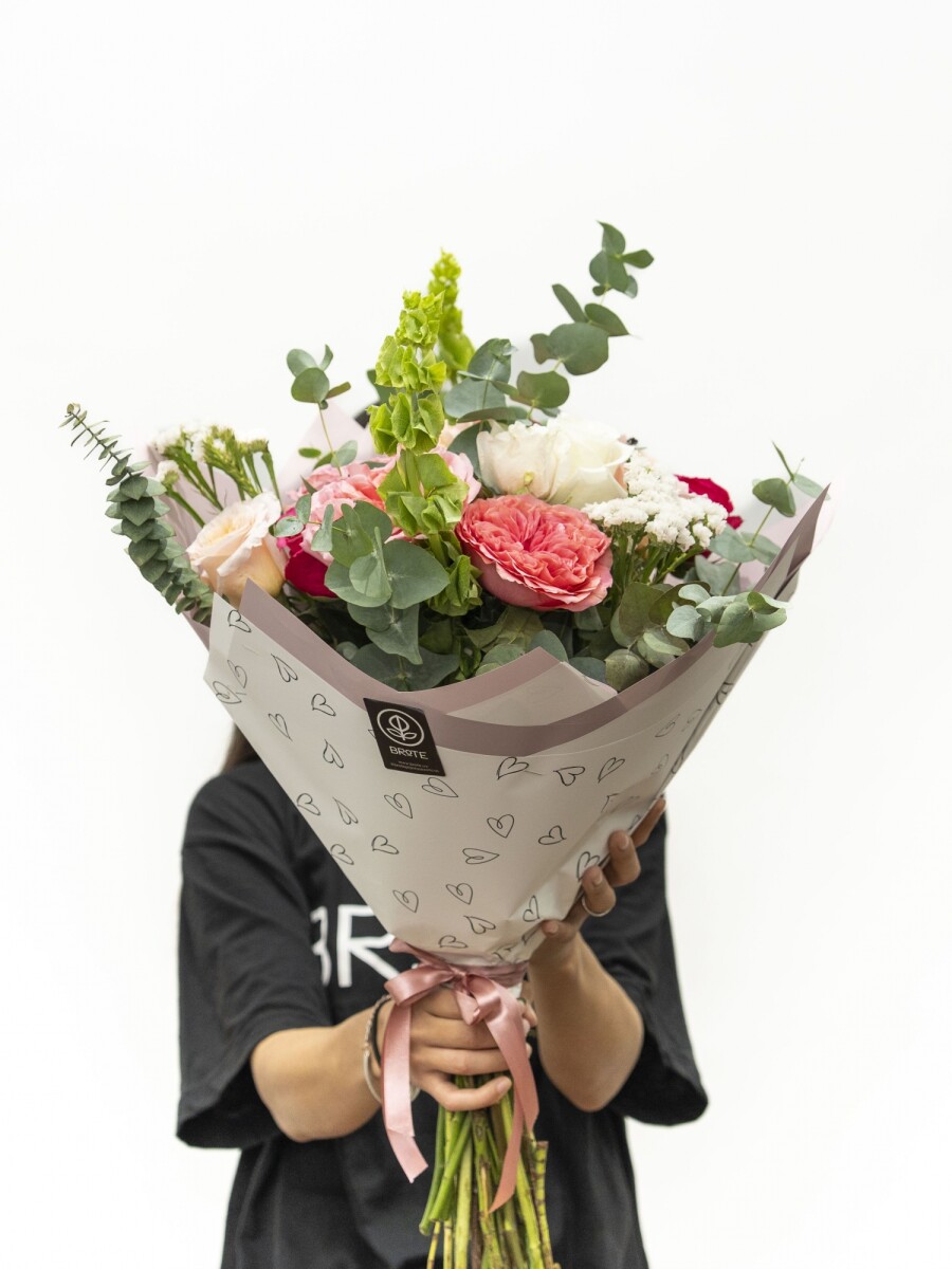 RAMO 6 ROSAS RAMO 6 ROSAS