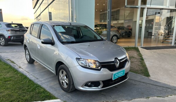 Renault Sandero Privilege 1.6 2018 Renault Sandero Privilege 1.6 2018