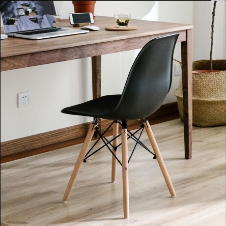 Silla Eames DKR Base En Madera Negra