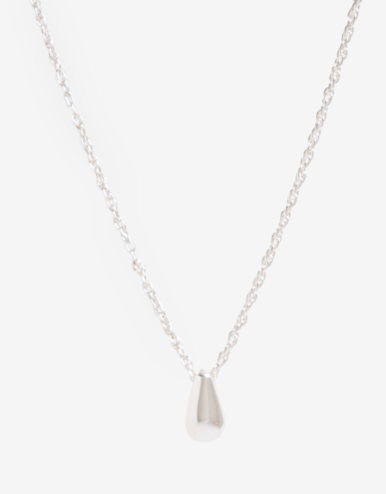 Cadena Corta con Dije Metal Cadena Con Dije De Metal Bañado En Plata - Plateado