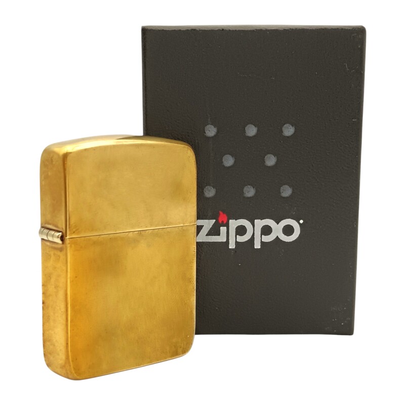 Encendedor ZIPPO 1941 Replica Brashed Brass - ZP194139 doradouniforme