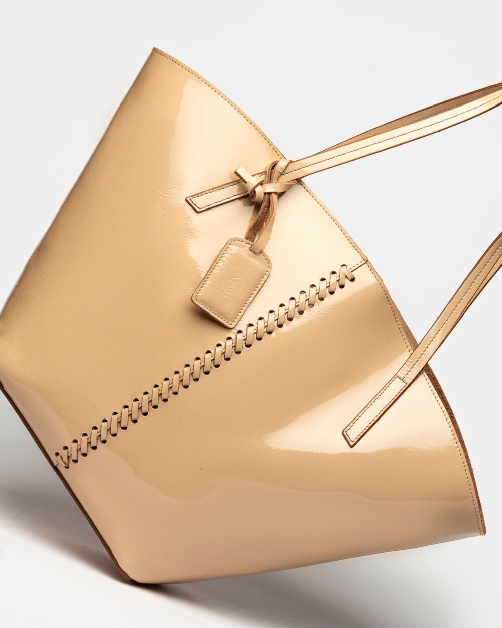 Shopper Neo Craft en cuero charol Camel