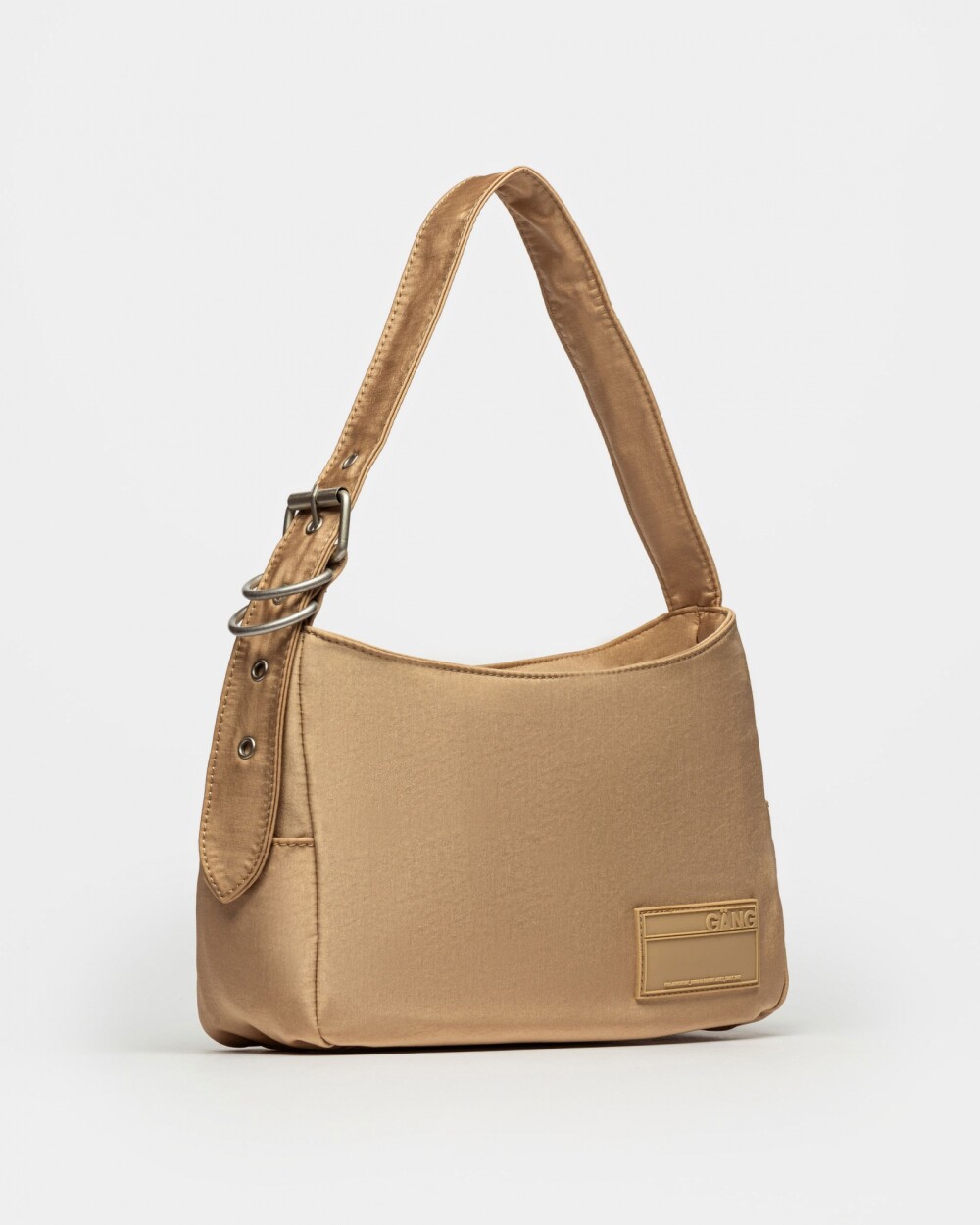 Cartera Al Hombro Gang Glamy En Nylon Metalizado