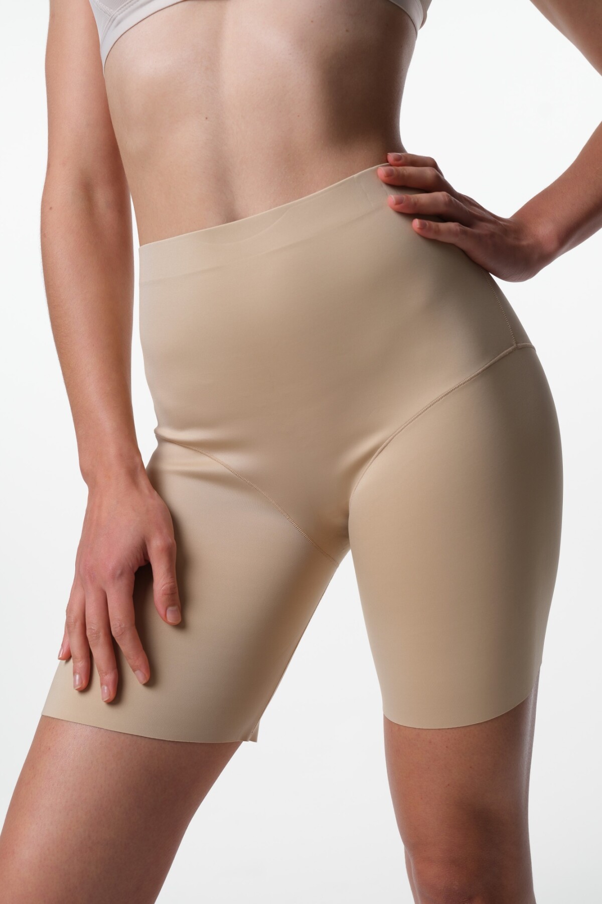 Short Slim Silk Arena