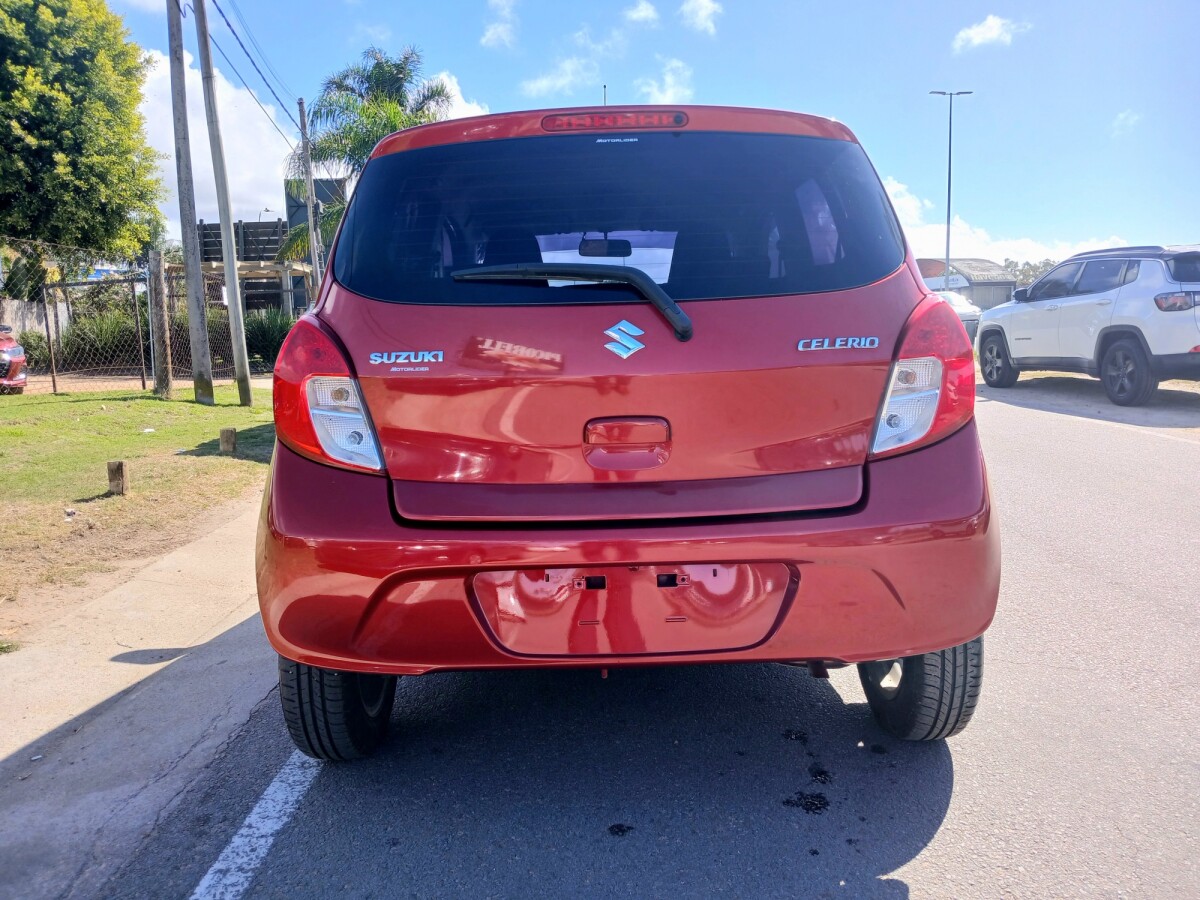 Suzuki Celerio GL 2020 EXCELENTE ESTADO! | Permuta/ Financia Suzuki Celerio GL 2020 EXCELENTE ESTADO! | Permuta/ Financia