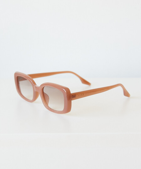 DANNA SUNNIES NUDE