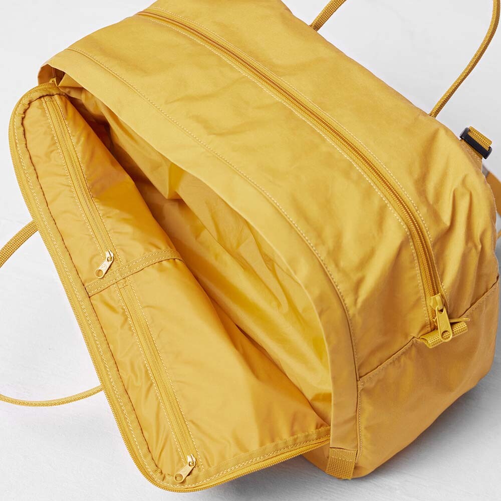 Maletín Fjallraven Kanken Weekender Unisex Black