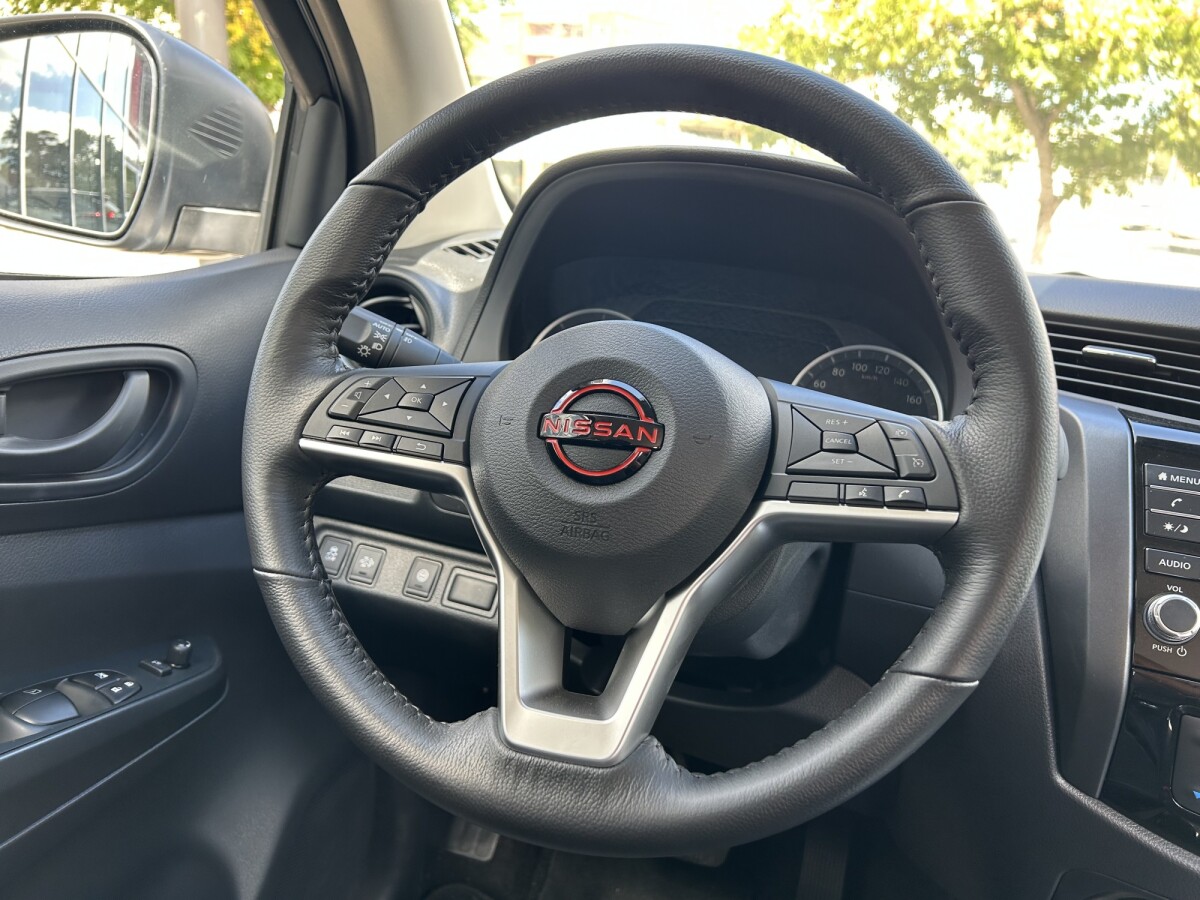 Nissan Frontier PRO-4X 2.5 4X4 DDTTi | Permuta / Financia Nissan Frontier PRO-4X 2.5 4X4 DDTTi | Permuta / Financia