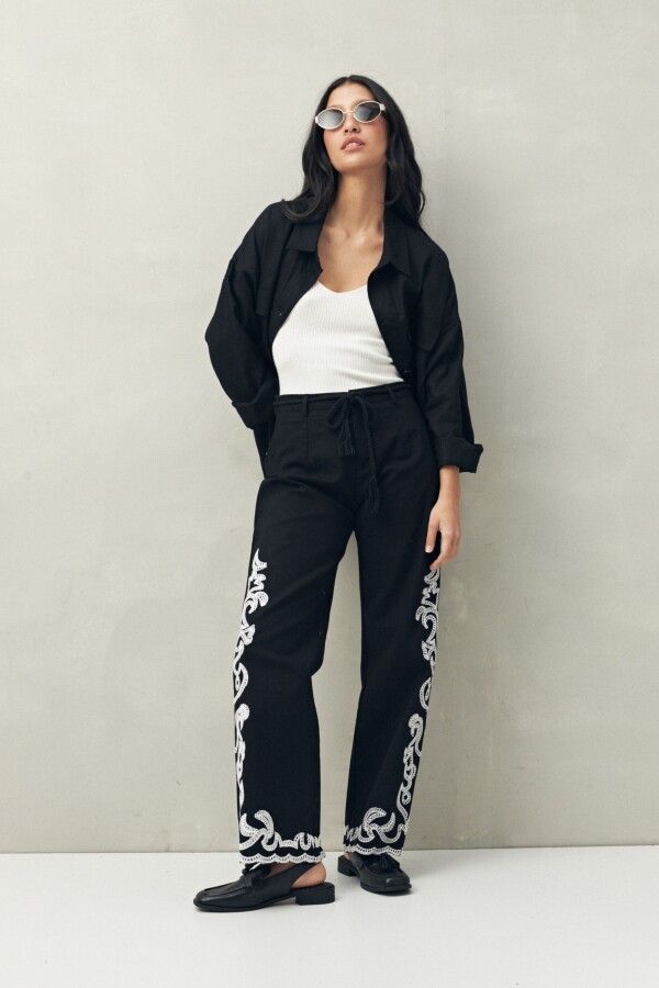 PANTALÓN BALIZAS BORDADO Negro