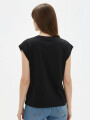 Remera Alismo Negro