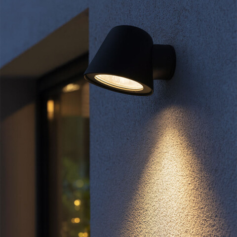 Aplique de pared negro 35W IP54 1XGU10 AO0060