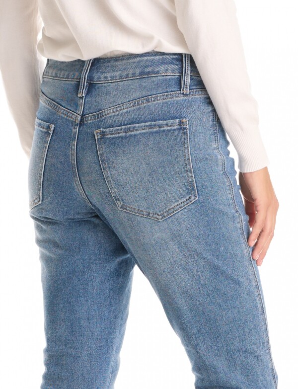 Jean Bootcut Costura Frontal JEAN