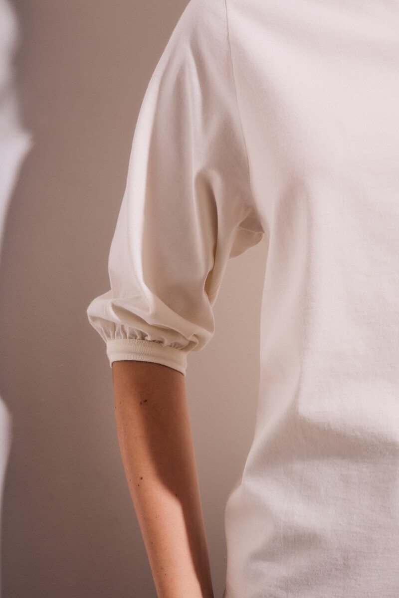 Remera Algodón Manga Globo Off White