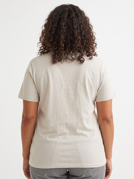 REMERA LESSA BEIGE CLARO