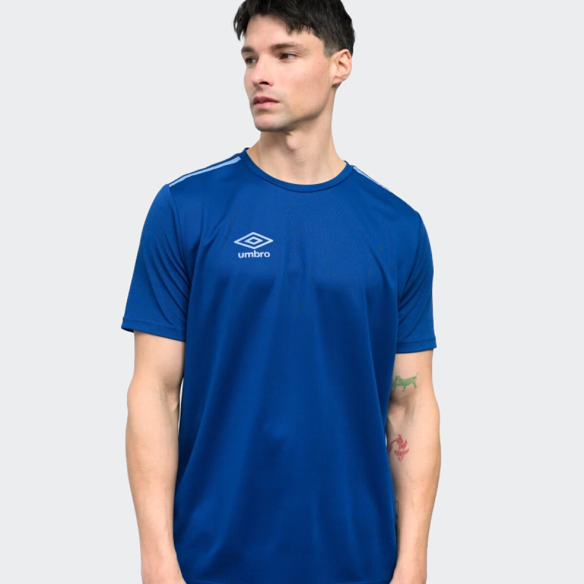 Remera Umbro Bolt - Azul 