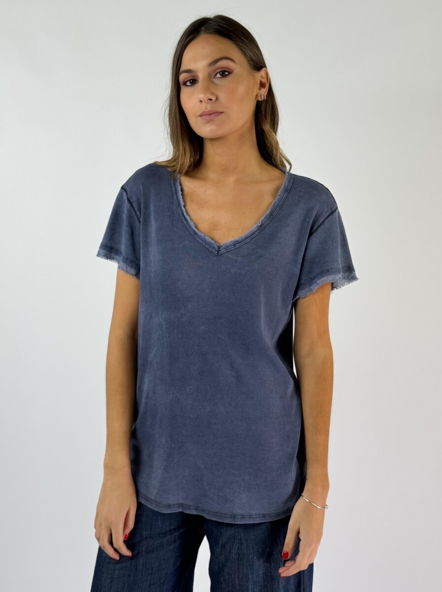 REMERA AKIRA - AZUL 