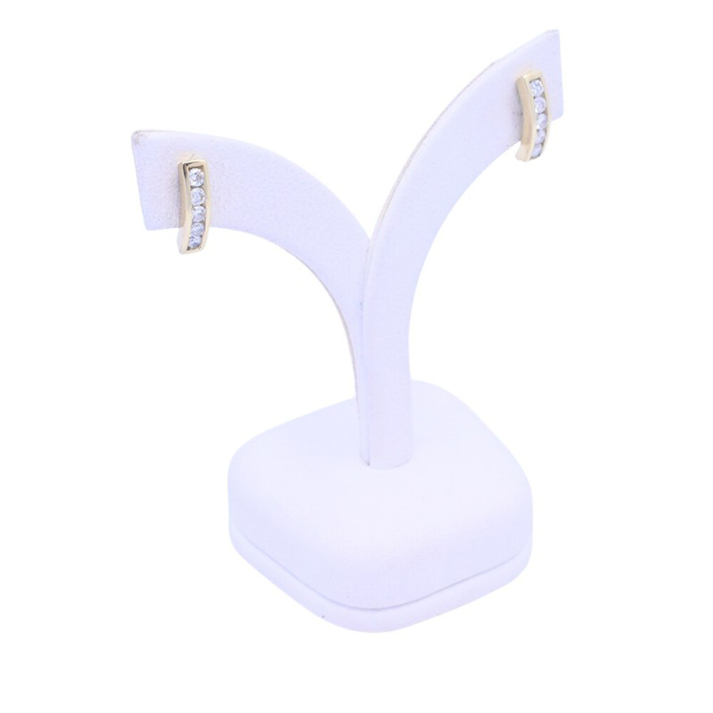 Aros oro 18 k con brillantes engarce carril. Aros oro 18 k con brillantes engarce carril.