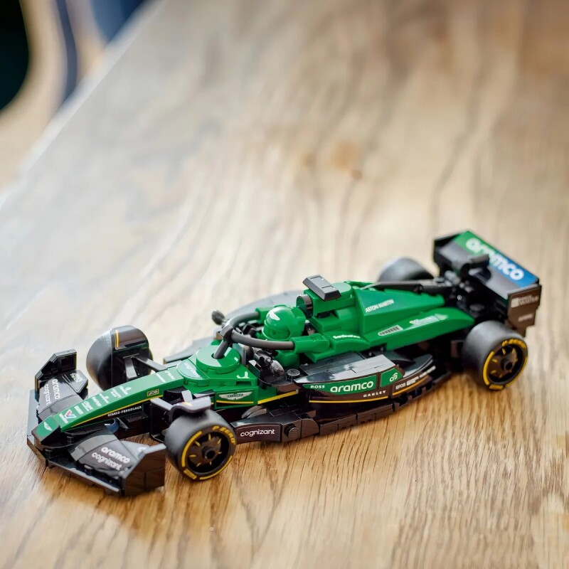 LEGO Speed Champions Aston Martin Aramco F1 LEGO Speed Champions Aston Martin Aramco F1