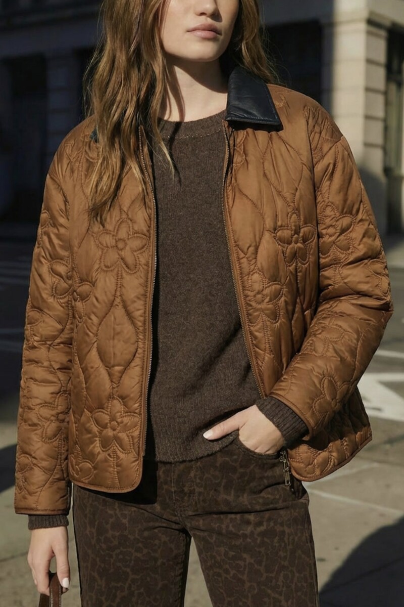 Campera Capitoneada Flores Chocolate