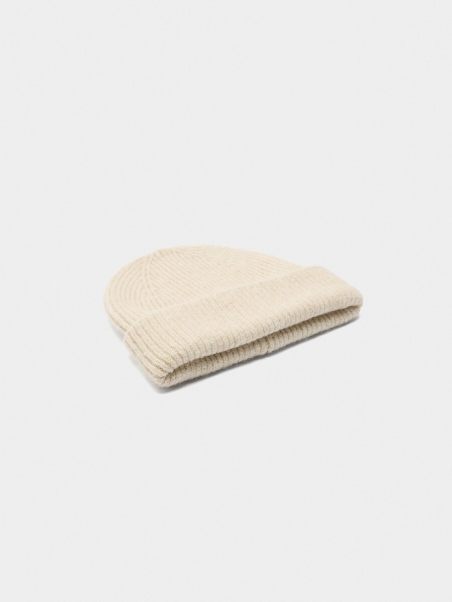 Gorro Canalado Con Dobladillo crudo