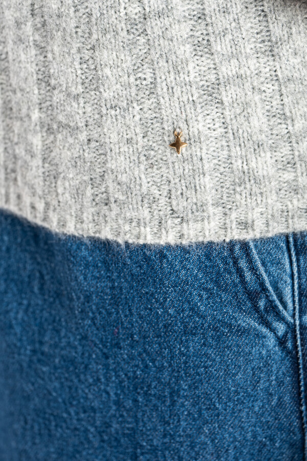 Sweater Grueso Acanalado Gris