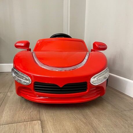 Auto a Batería Modelo Rindt con control remoto Rojo