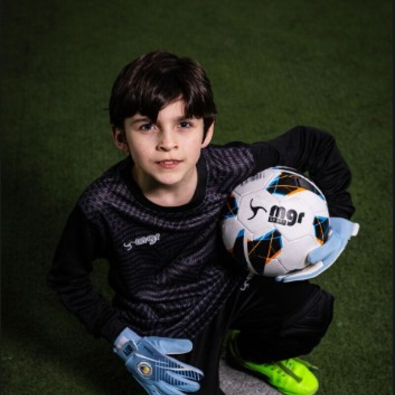 PROMO NIÑO equipo golero + guantes PROMO NIÑO equipo golero + guantes