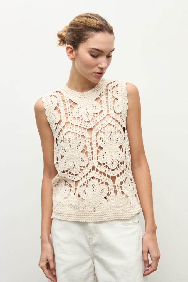 Top tejido crochet beige claro