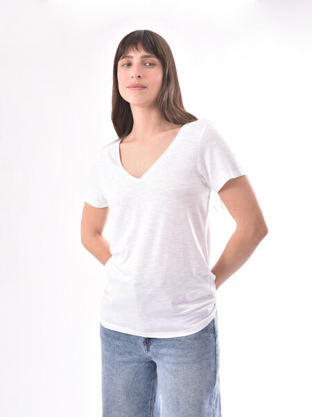 REMERA BASICA VALEN BLANCO