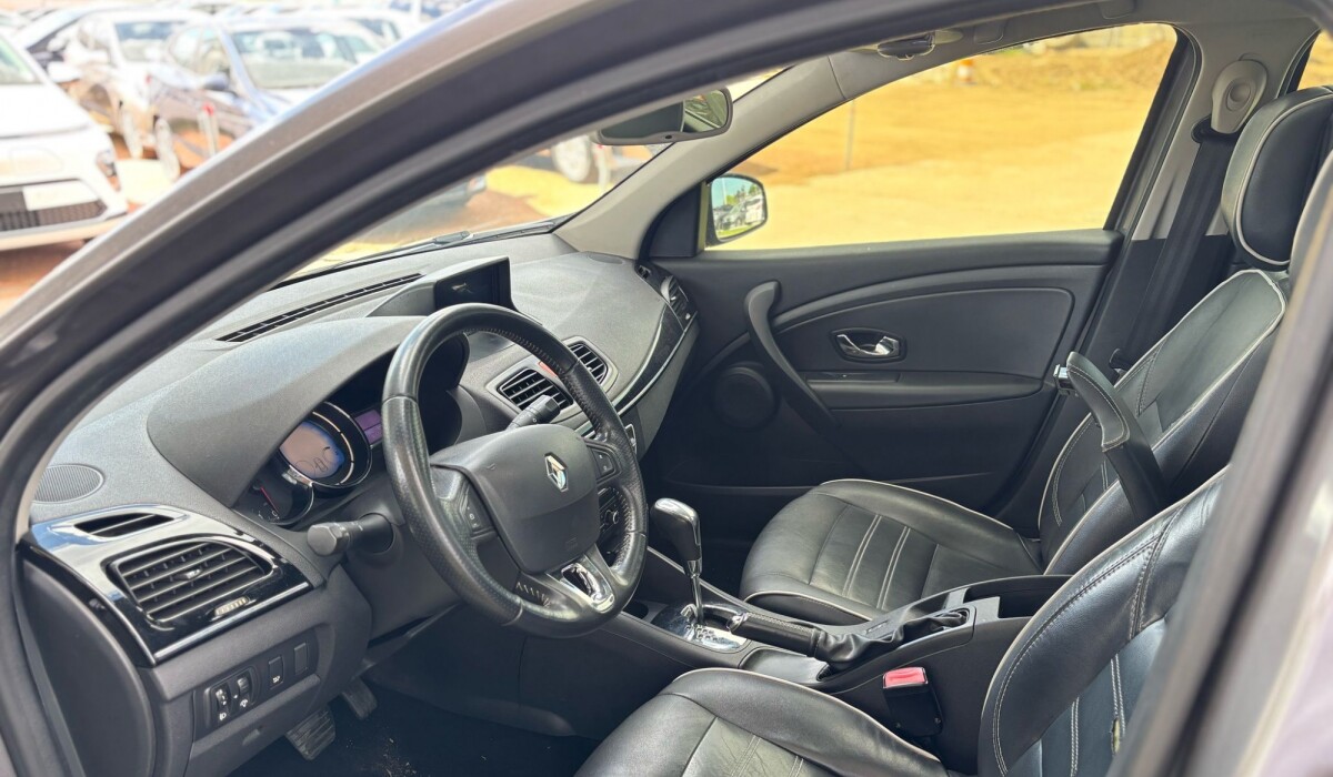 Renault Megane 2,0 AT Privilege - 2015 Renault Megane 2,0 AT Privilege - 2015
