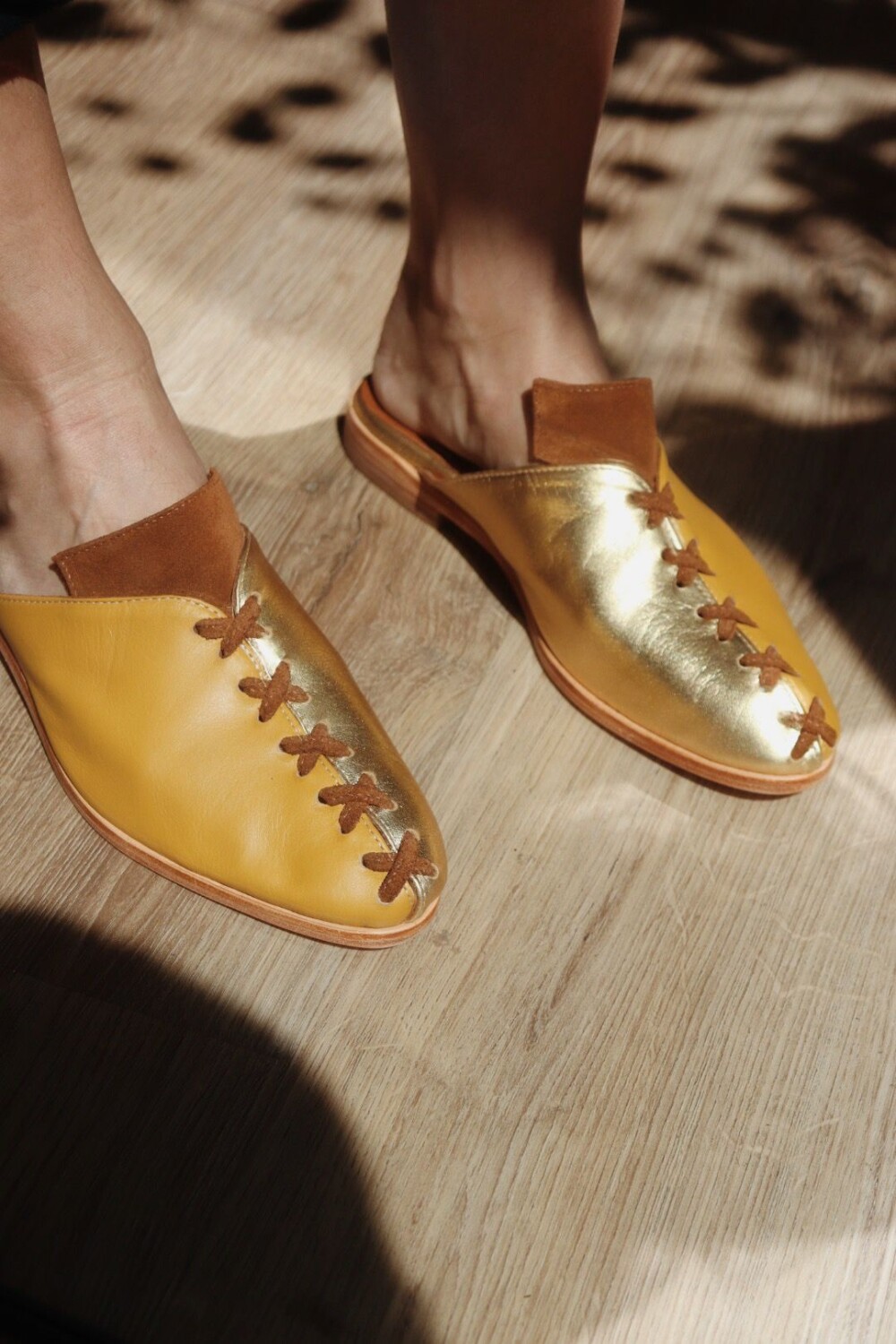Suela Shoes Dorado Y Mostaza