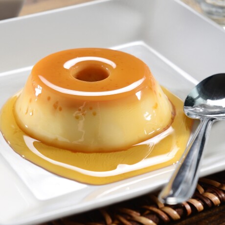 Molde para Flan con Tubo de Aluminio 8 x 6.5 cm Molde para Flan con Tubo de Aluminio 8 x 6.5 cm