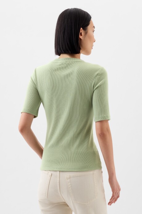 Remera Manga Corta Con Botones Mujer Desert Sage